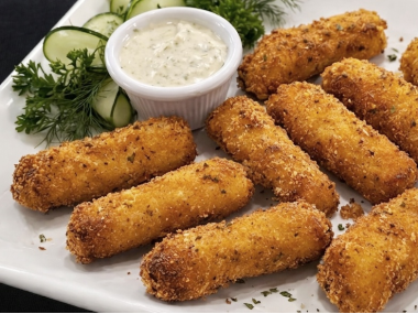 Fish fingers with tartar sauce