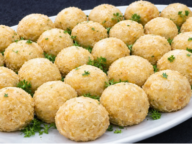 Cassava pearls